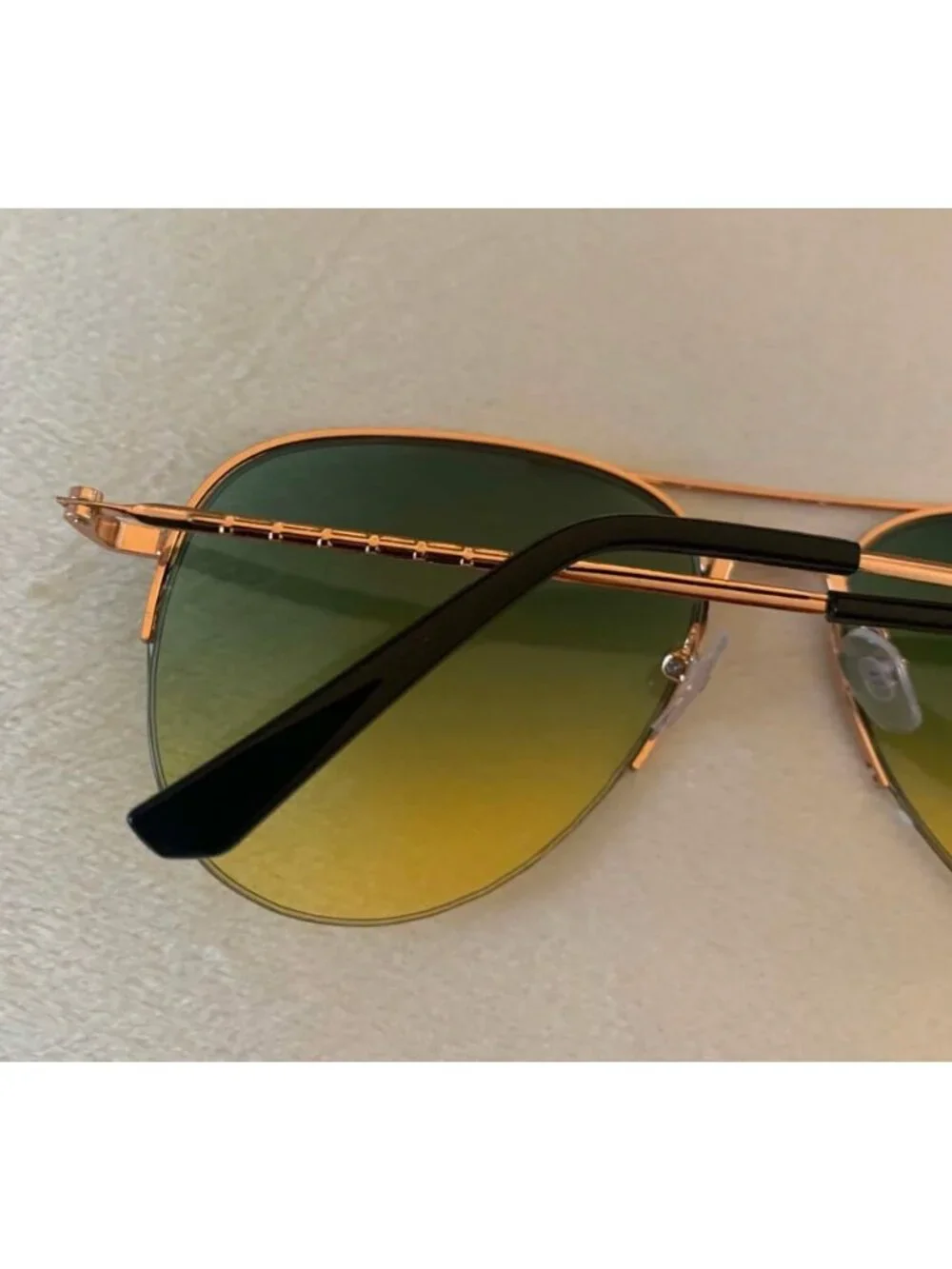 Aviator Style Sunglasses W/ Rose Gold Frame & Green/Yellow Gradient Lens Unisex